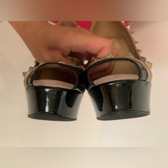 VALENTINO Black Patent Rockstud Pumps size 36.5/6.5 - Picture 5 of 9